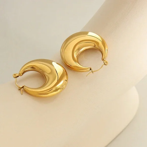 NEW💎18K Gold Plated Chunky Hoop Earrings*High Gloss Finish - Picture 3 of 4
